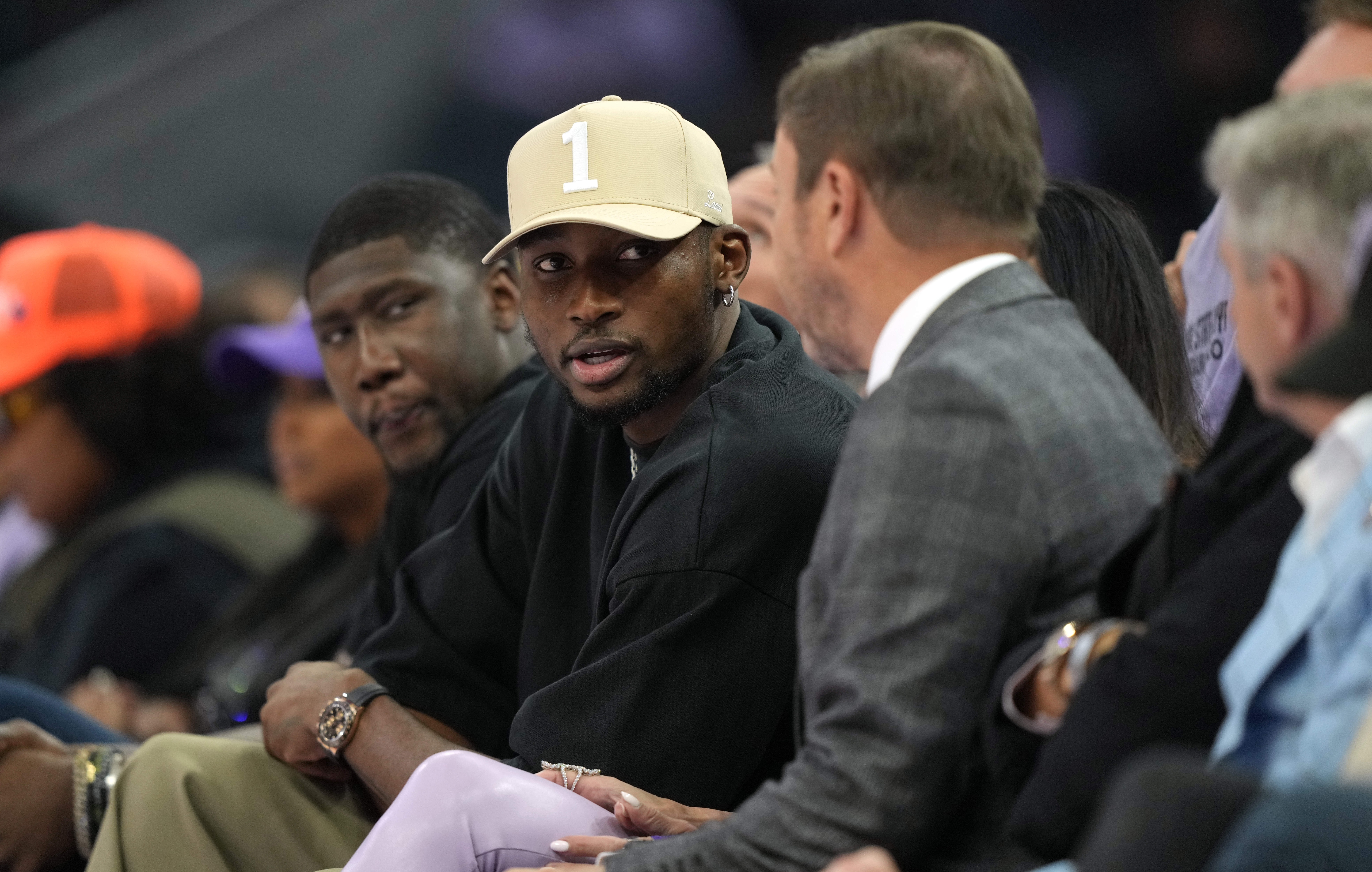 ewc电竞世界杯-Shelburne:拉科布已明确告知库明加希望他可以长期留队