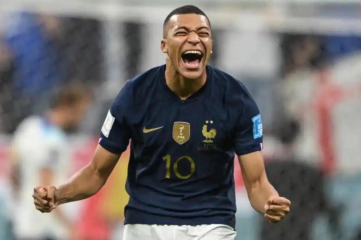 ewc-坎德拉建议姆巴佩的位置后撤,楚阿梅尼要用好自己的多面性