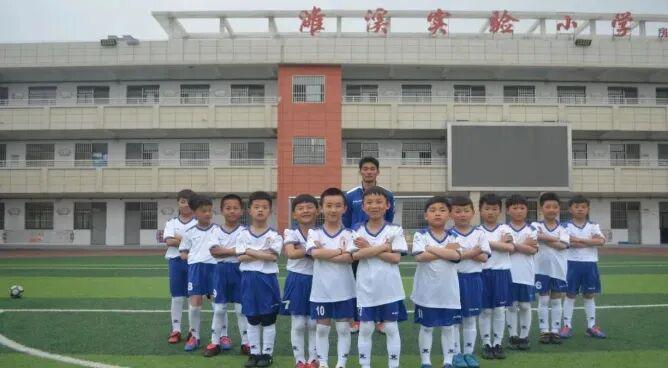 ewc-喜报!王鑫鹏入选国家男子足球队!